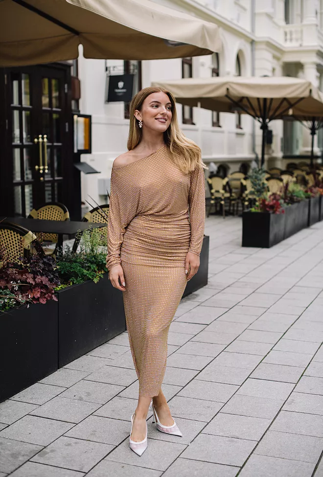 SELF-PORTRAIT - Gold Rhinestone Mesh Midi Dress - FINNSALG