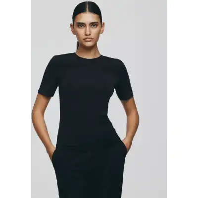Betrina O SS Tee, Black