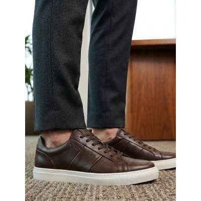 06105 Cascais Leather Sneakers Brown