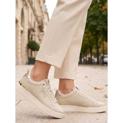 01757 Beige Court Flat