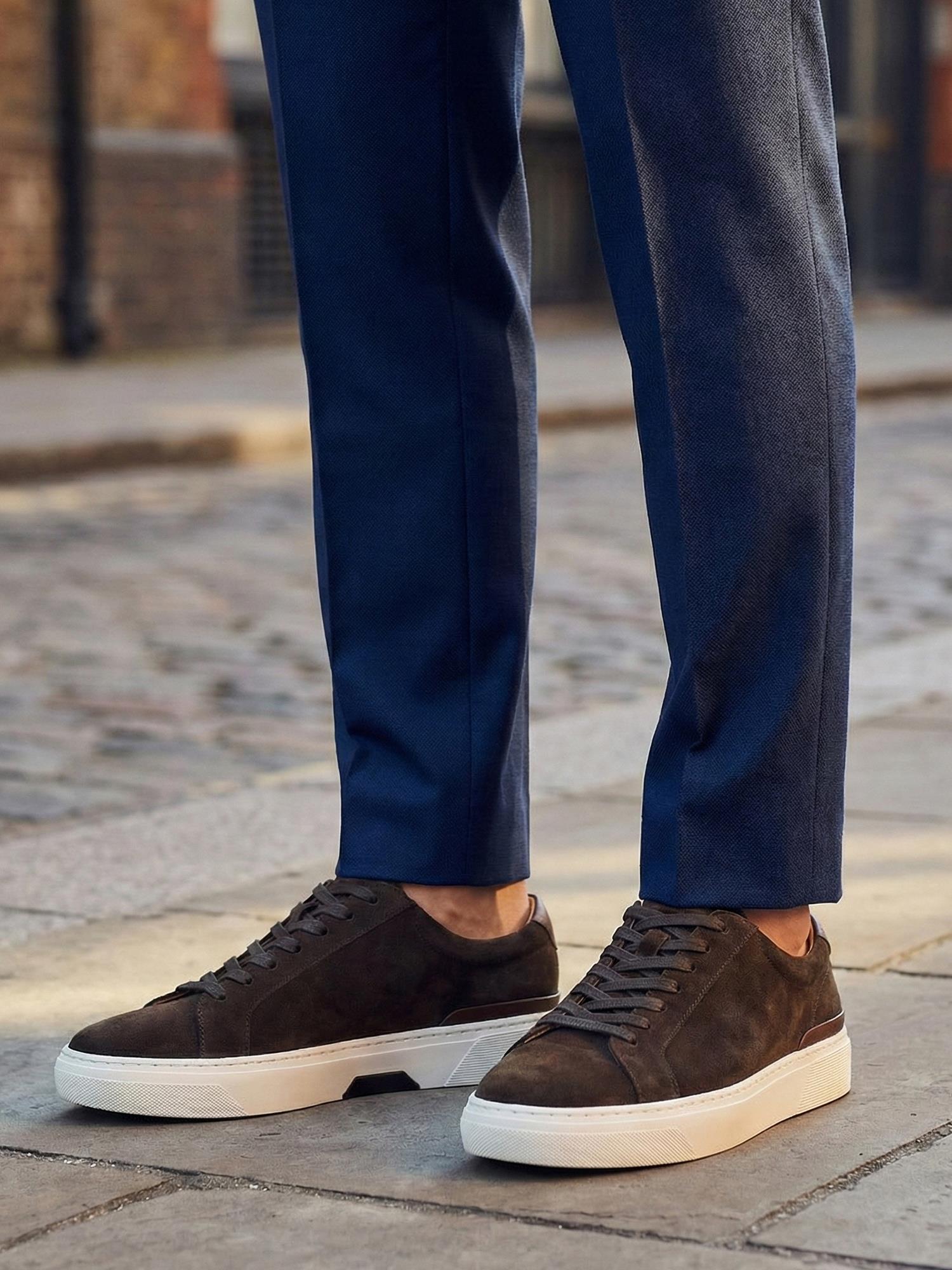 05593 Corbin Nubuck Sneaker Brown