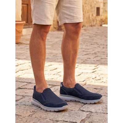 03079 Sandoro Slip-On