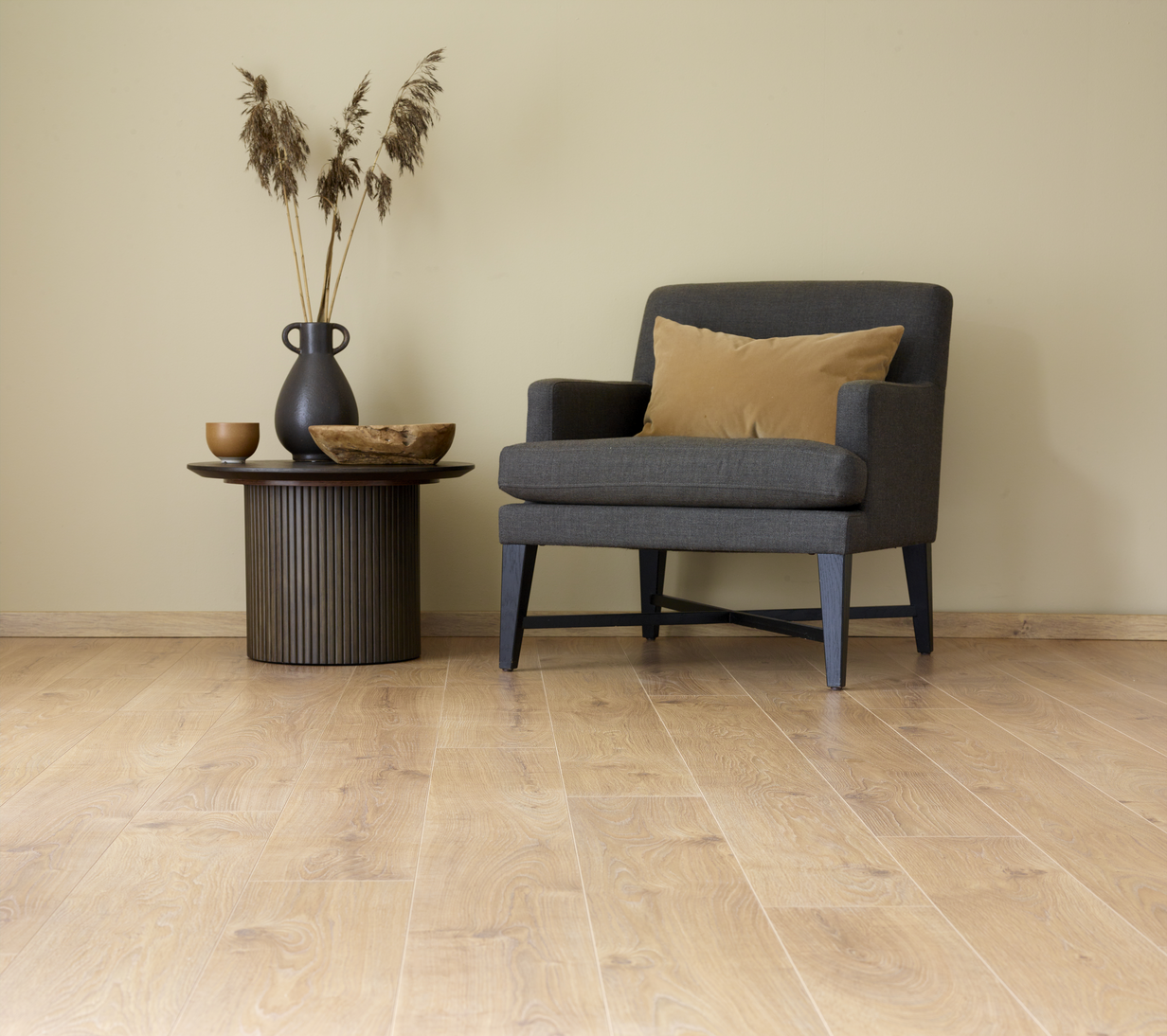 -30 % Moskus 12 Eik Natur Laminat NÅ 300,- pr. m2 Før 429,-