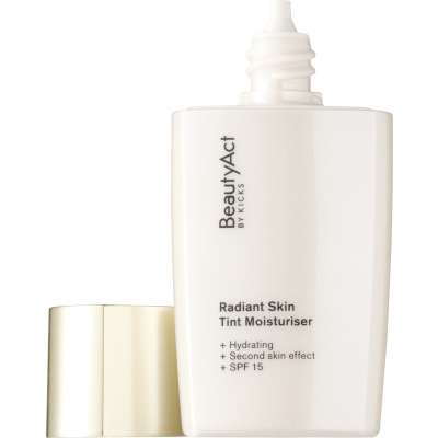 BeautyAct Radiant Skin Tint Moisturiser 03N