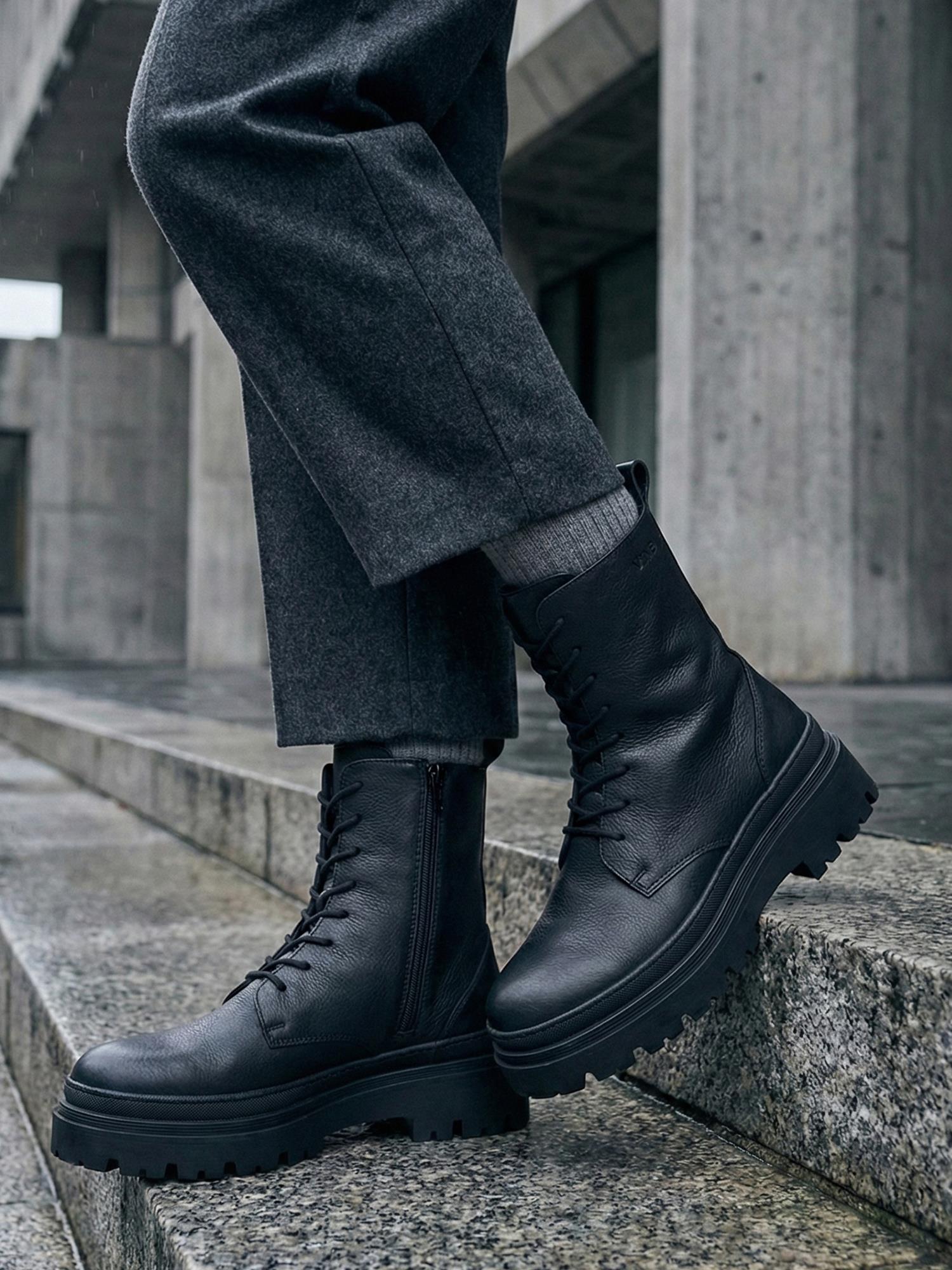 06236 Matera Leather Boots Black