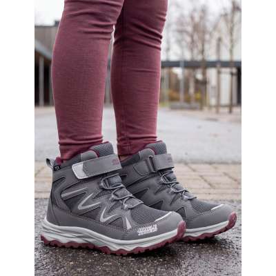 02082 High Track Water-Repellent